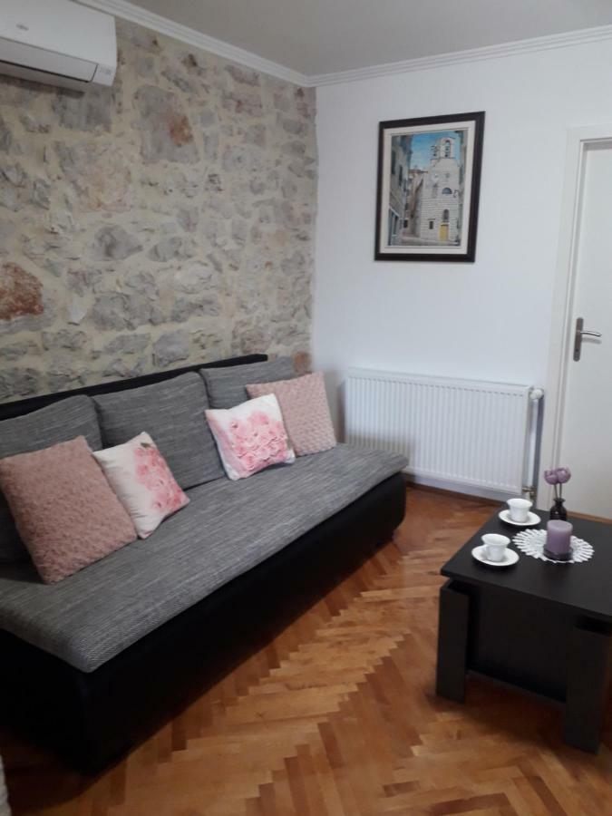 Apartment Karla Snb Лозовац Экстерьер фото