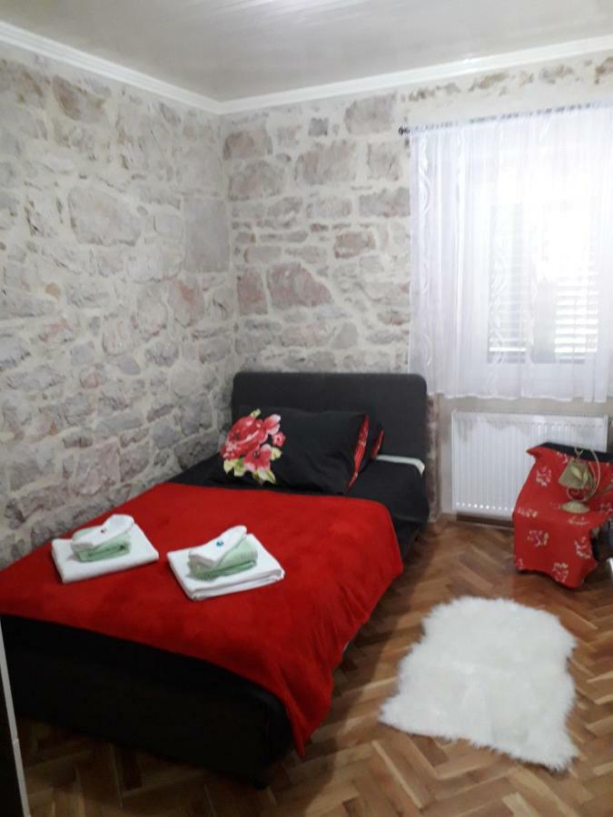 Apartment Karla Snb Лозовац Экстерьер фото